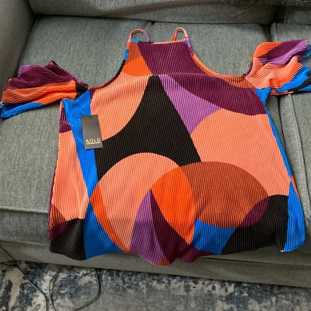 NWT Bold elements ladies off shoulder top